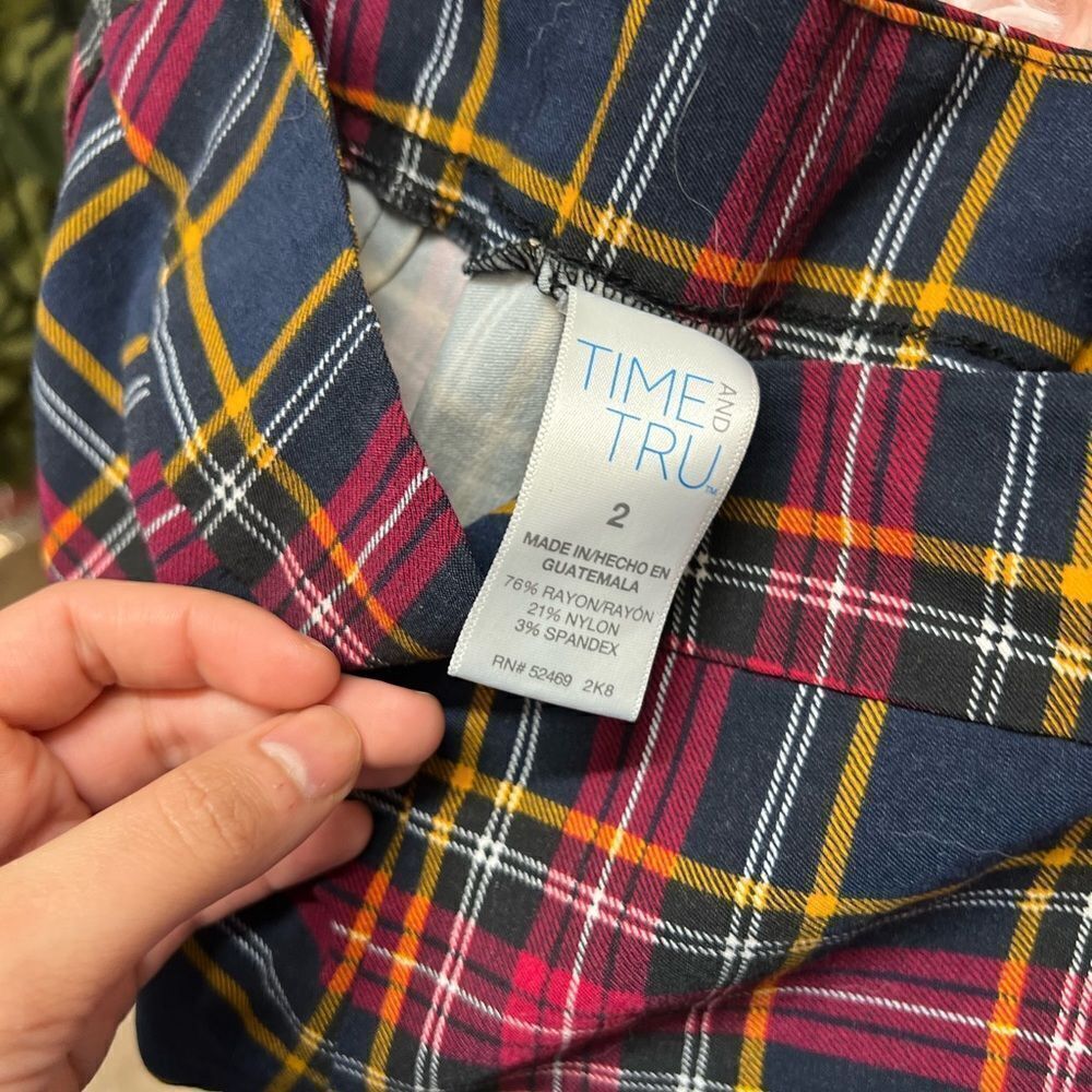 Pants   - Picture 3 of 4